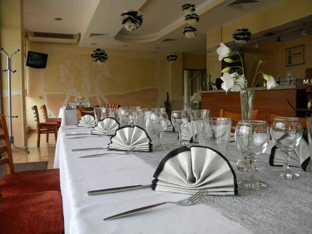 Adamo Hotel Varna Luaran gambar