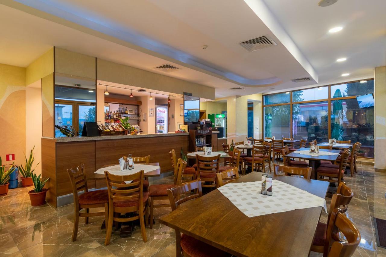 Adamo Hotel Varna Luaran gambar