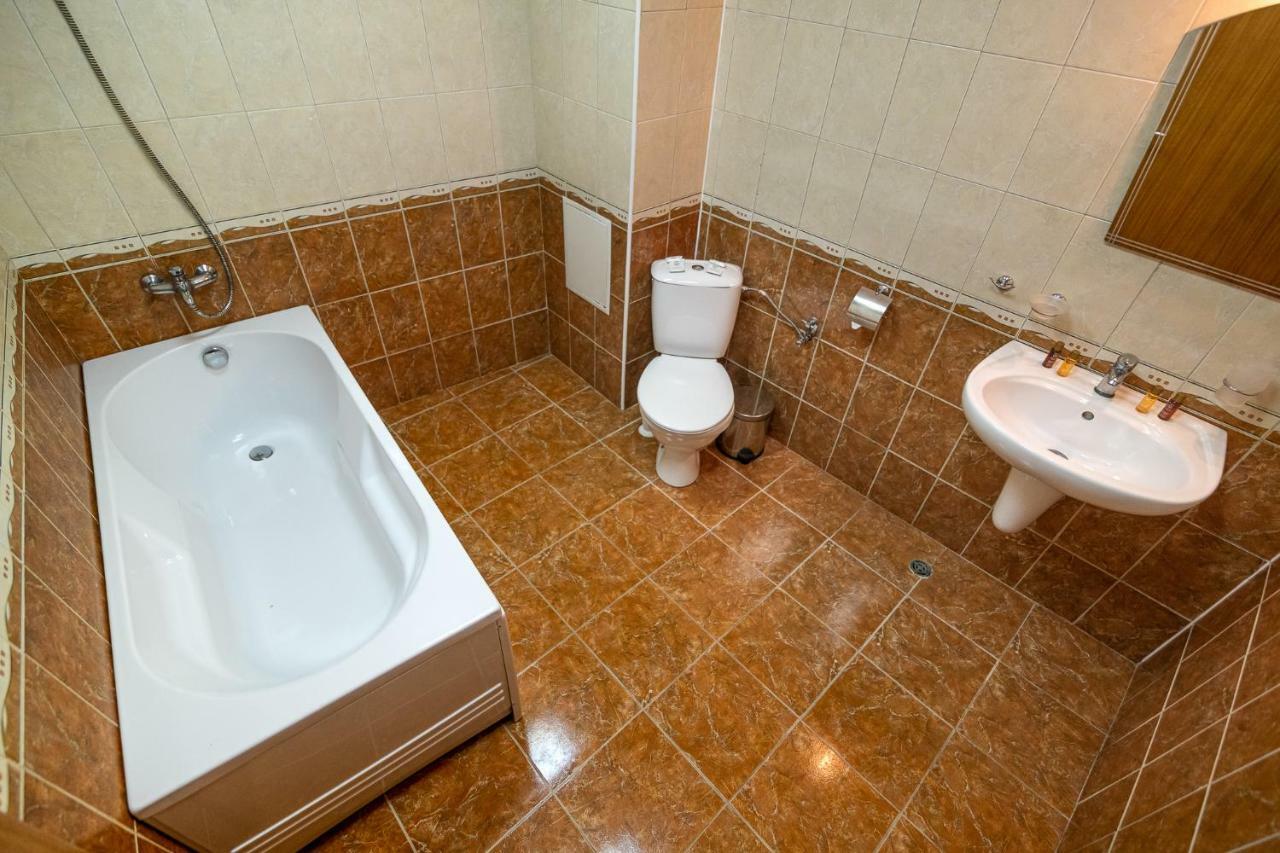 Adamo Hotel Varna Luaran gambar