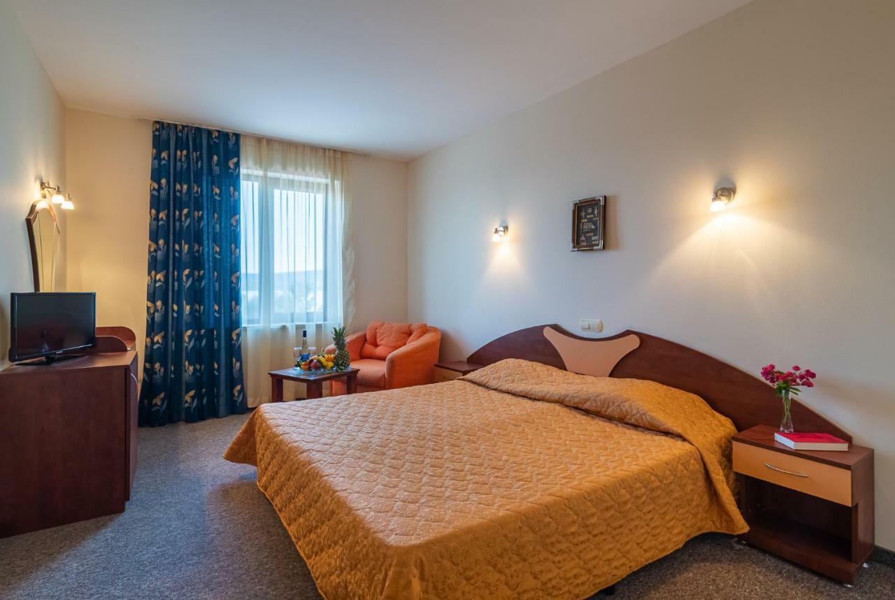 Adamo Hotel Varna Luaran gambar