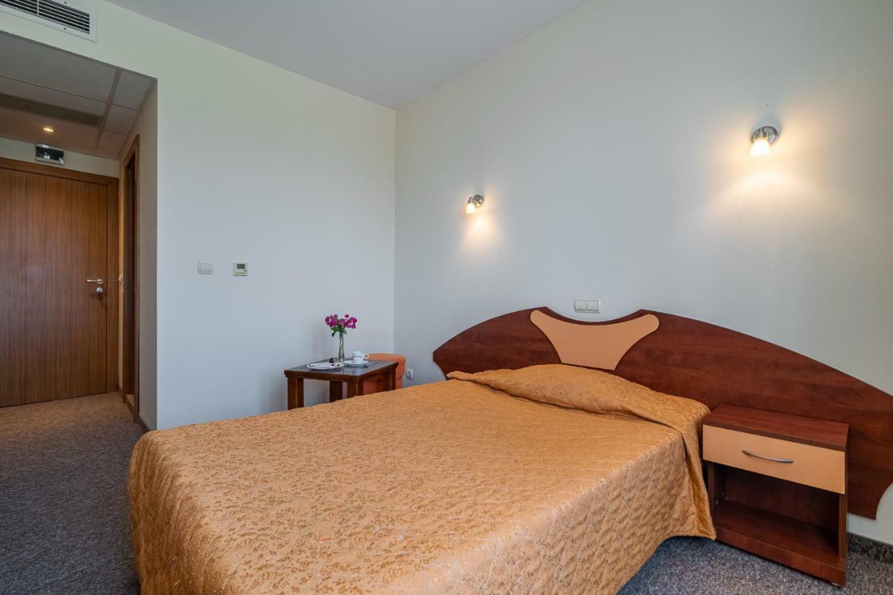 Adamo Hotel Varna Luaran gambar